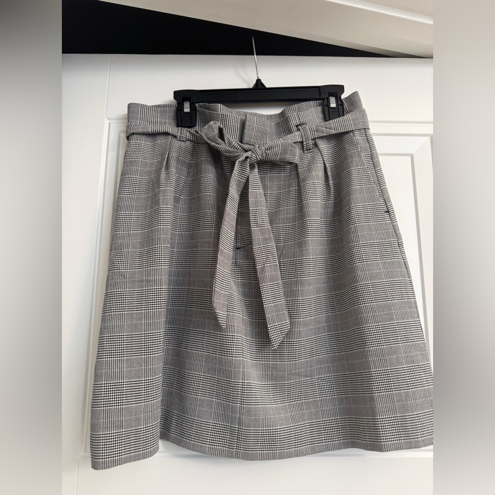 Banana Republic Gray Checkered A-Line Skirt